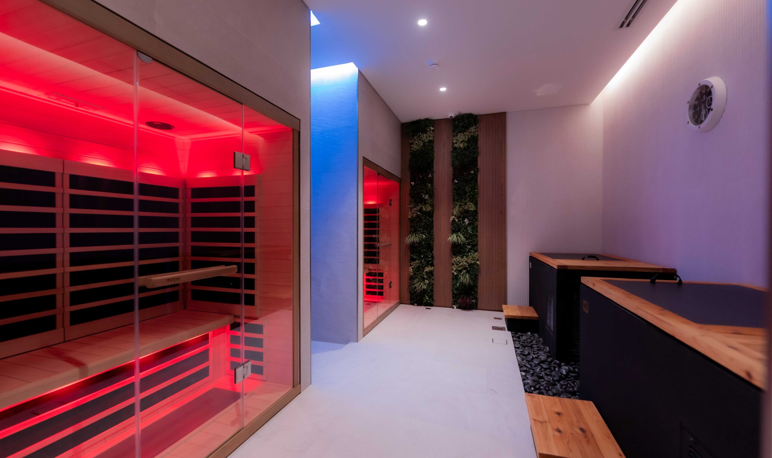 Cold plunge and infrared sauna in ICD Embody Fitness
